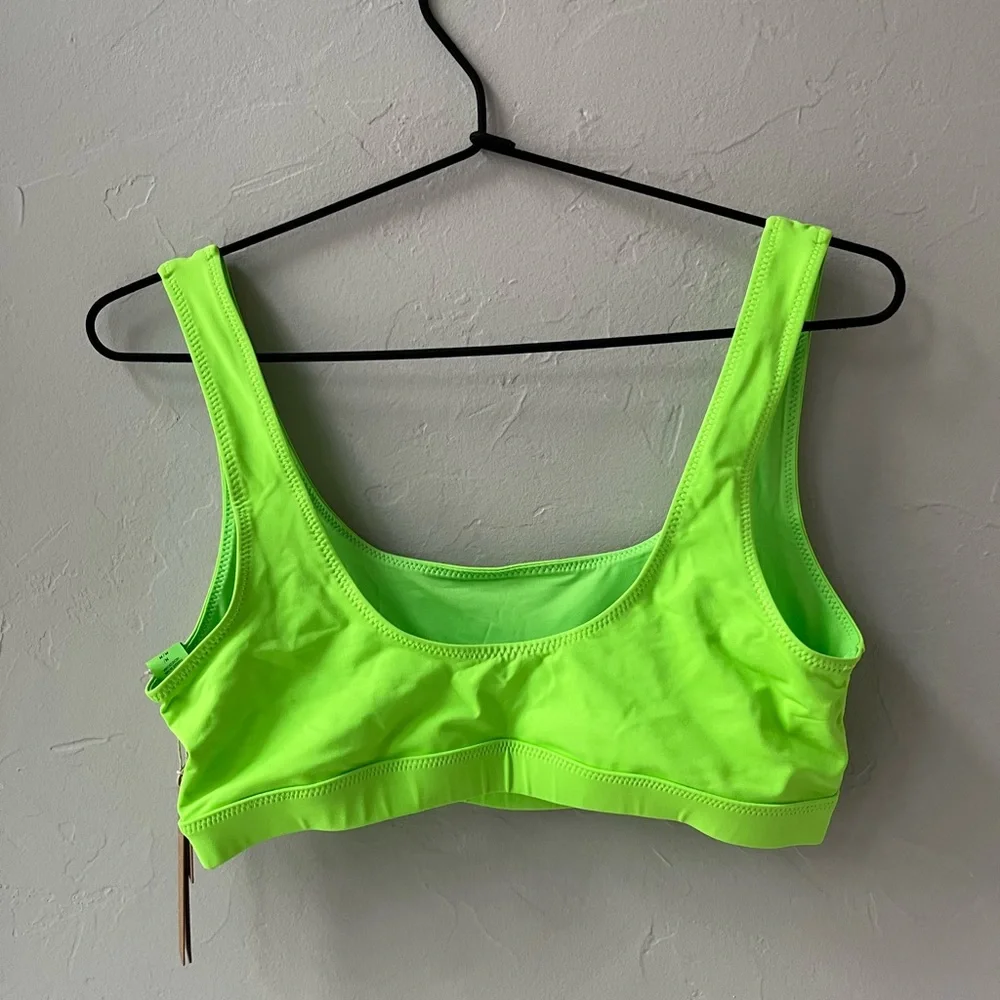 💚SKIMS SIGNATURE SWIM TANK BIKINI TOP IN NEON GREEN XXS M